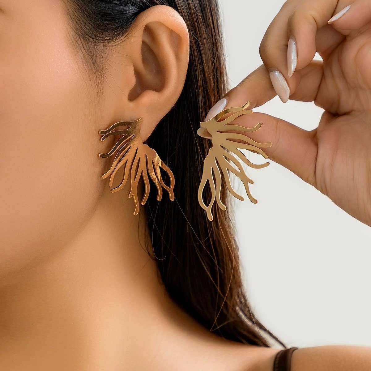 PUNK STYLE MINIMALIST FAN SHAPED BURR EARRINGS_CWAJE1154