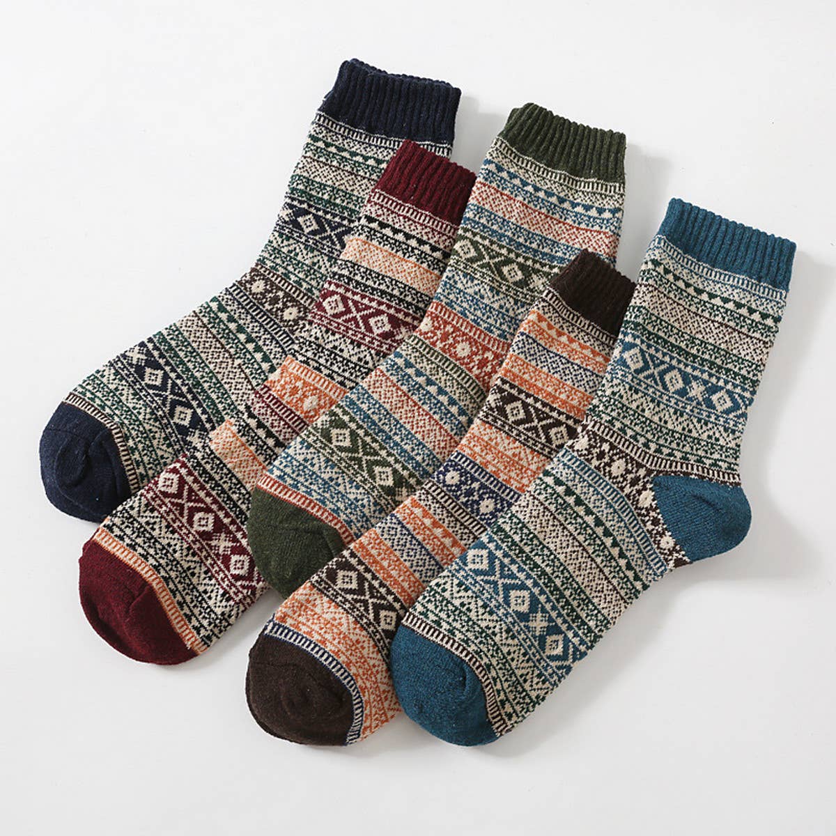 5 PAIRS OF MEN WINTER THICK WARM MID TUBE SOCKS_CWMS0685