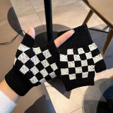 BLACK AND WHITE CHECKERBOARD HALF FINGER GLOVES_CWAG0184