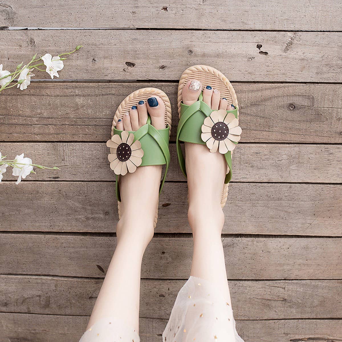 Sunflower Flip-Flops Non-Slip Slippers For Womens_Cwshs0676