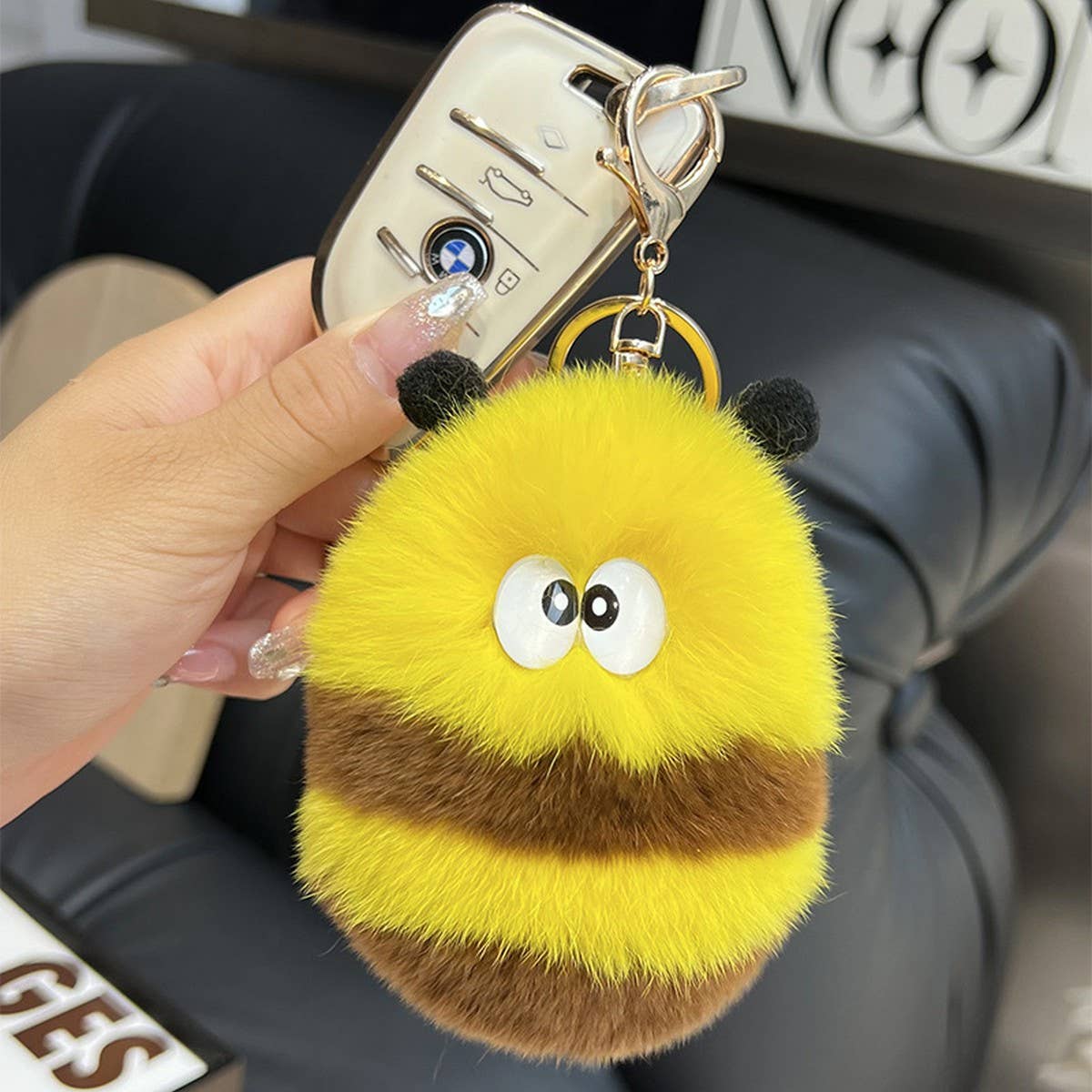CUTE PLUSH BEE CAR KEYCHAIN BAG PENDANT GIFT_CWMM2586