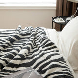 IRREGULAR ZEBRA PATTERN KNITTED WOOL THROW BLANKET_CWMM2383