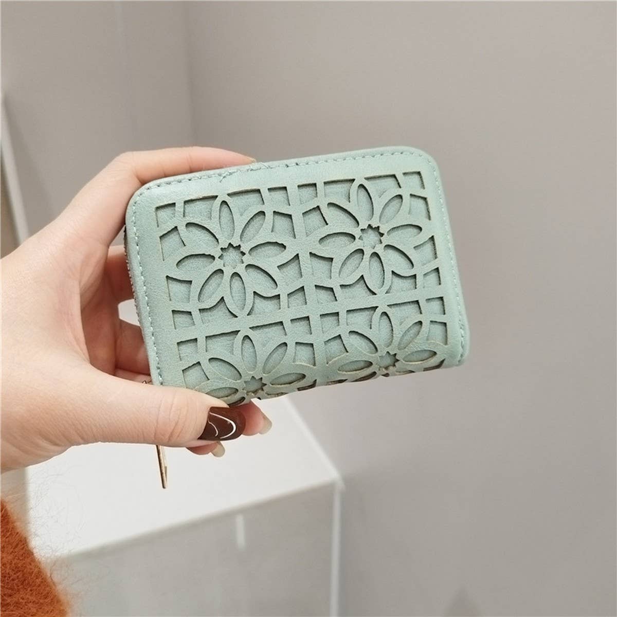 SIMPLE AND STYLISH HOLLOW CARD HOLDER COIN PURSE_CWAB2553