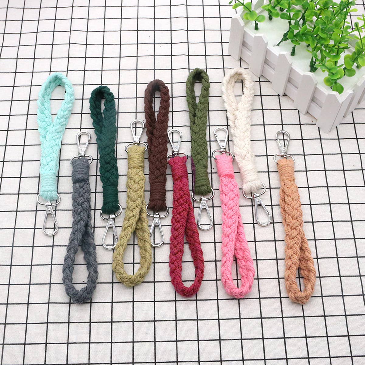 HAND WOVEN KEYCHAIN BRACELET_CWMM1561