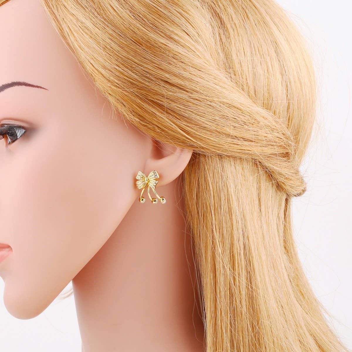 MINIMALIST PEARL BOW EARRINGS_CWAJE0990