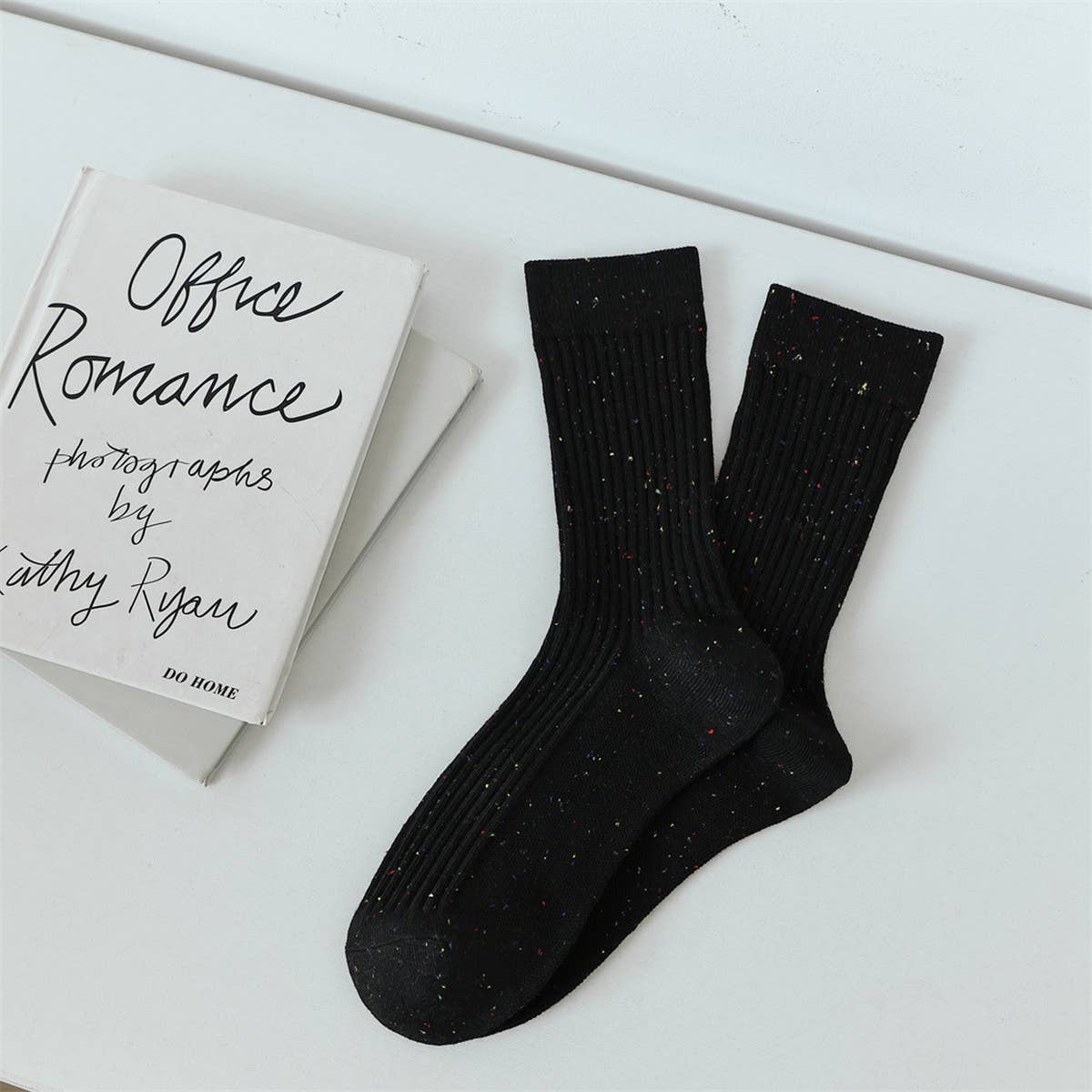 Women Autumn And Winter Mid-Length Socks_Cwms0943