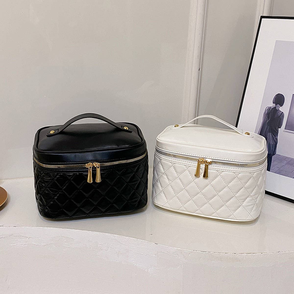 NEW DIAMOND SHAPED LARGE CAPACITY COSMETIC BAG_CWAB4406