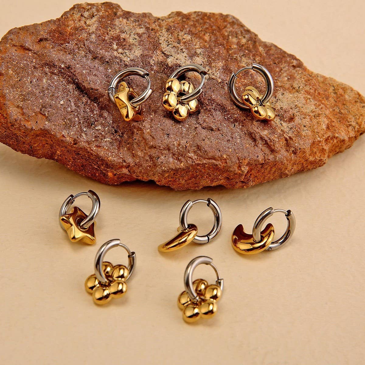 ELEGANT 18K STEEL STAR MOON HOOP EARRINGS_CWMM8919