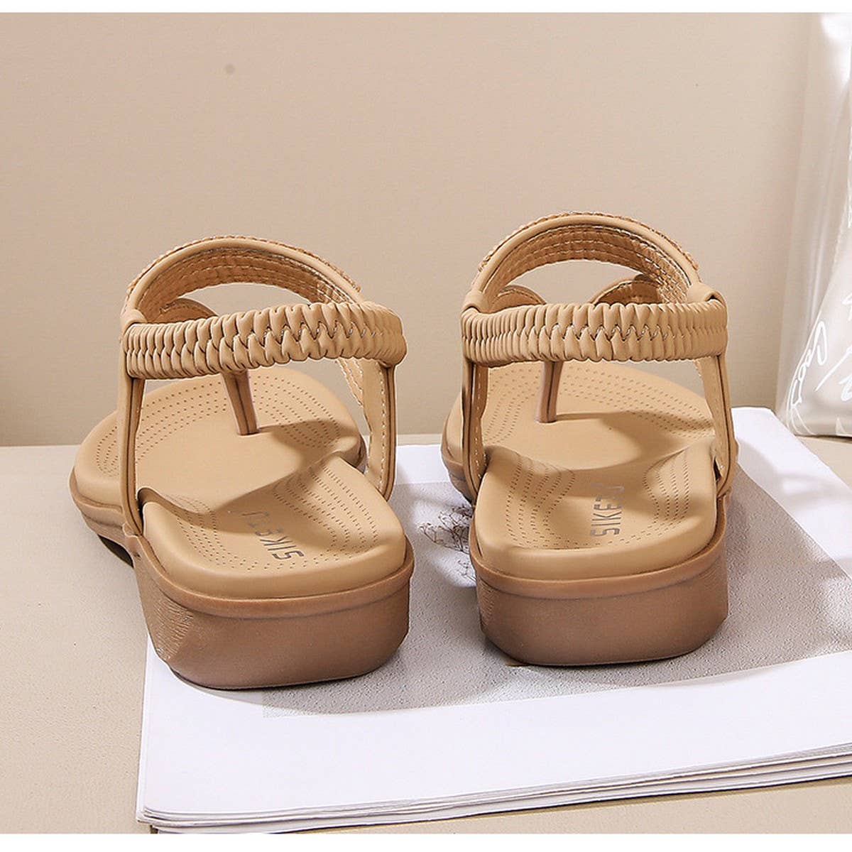 SOFT AND COMFORTABLE CLIP TOE SANDALS_CWSHS0506