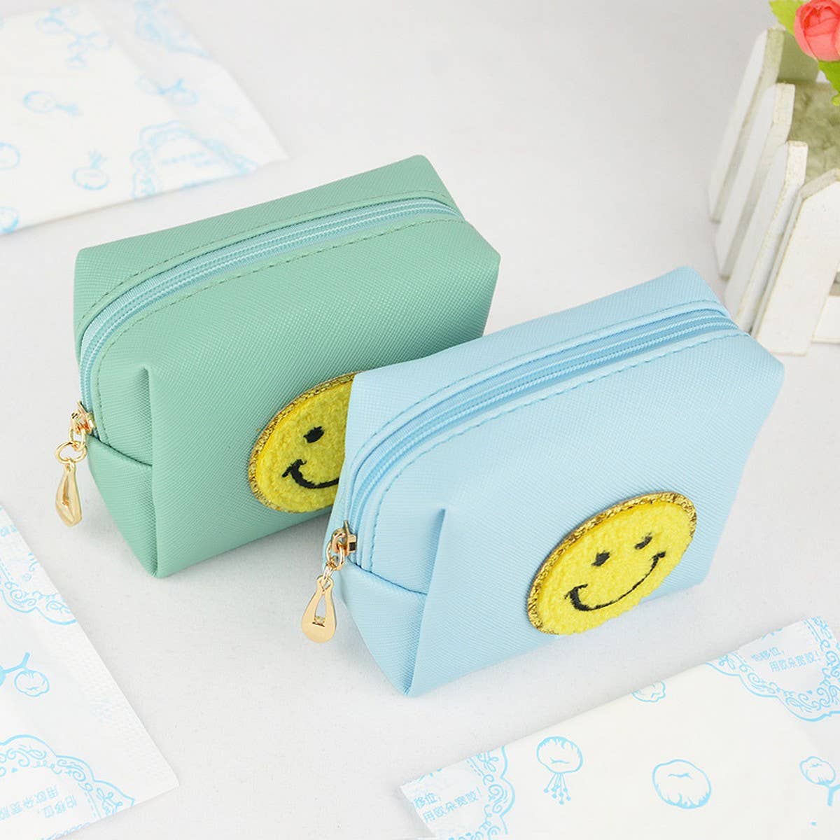 Portable Face Embroidered Sanitary Towel Bag_Cwab1101