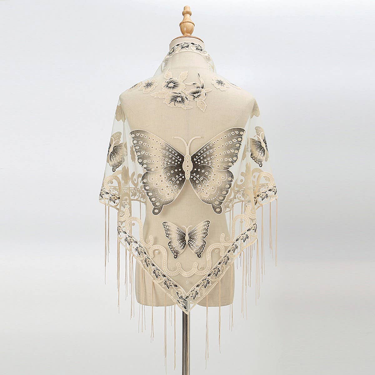 LACE BUTTERFLY EMBROIDERED TRIANGLE SHAWL_CWMM1994