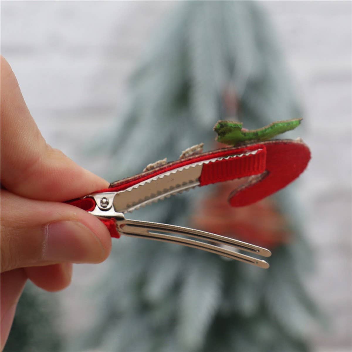 CHRISTMAS CHILDREN GIRLS HOLIDAY HAIR CLIP_CWAHA2746