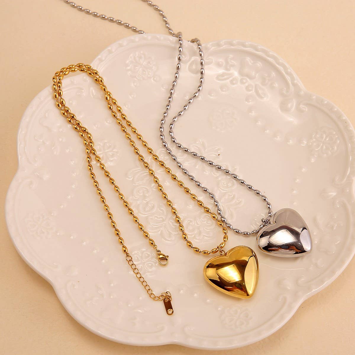 MODERN STAINLESS STEEL HEART PENDANT NECKLACE_CWMM8877