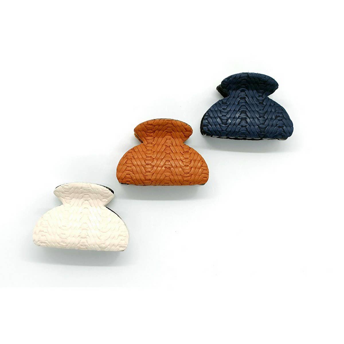 MINI WOVEN FAUX LEATHER TRIBAL HAIR CLAW_CWAHA6381