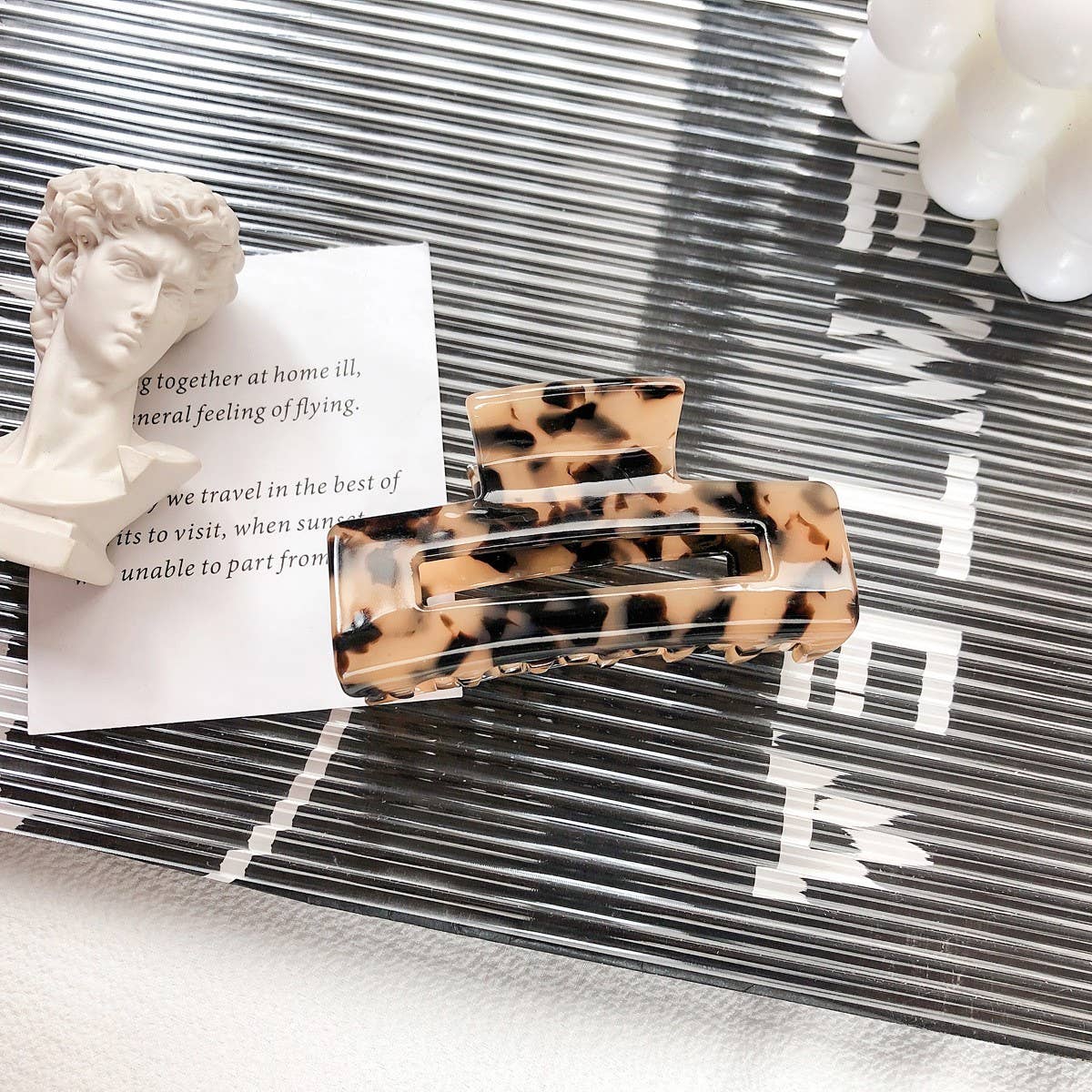 ELEGANT SQUARE HAIR CLAW MEDIUM ACETATE CLIP_CWAHA1483