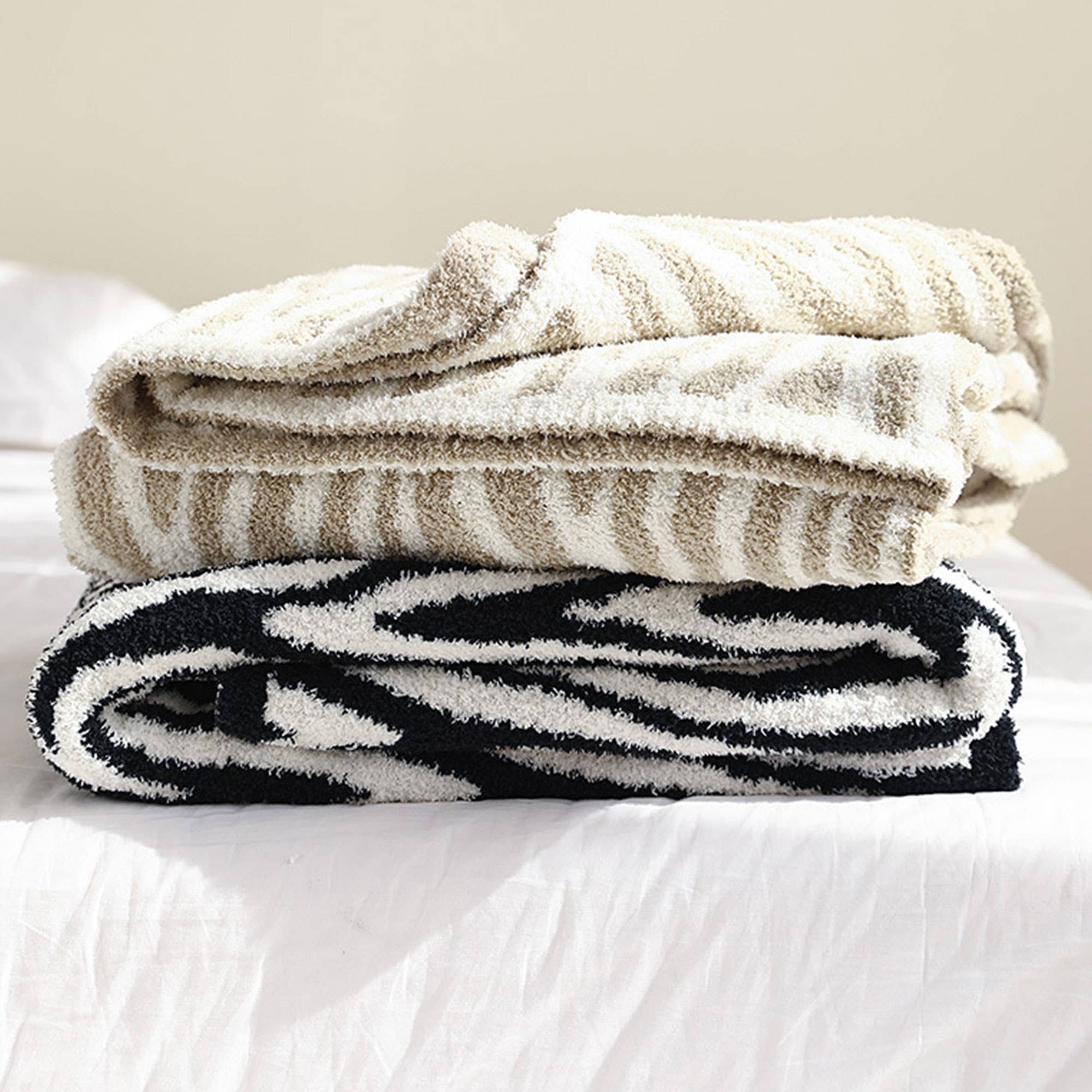 Zebra Print, Houndstooth Cozy Throw Blankets_Cwmm0210