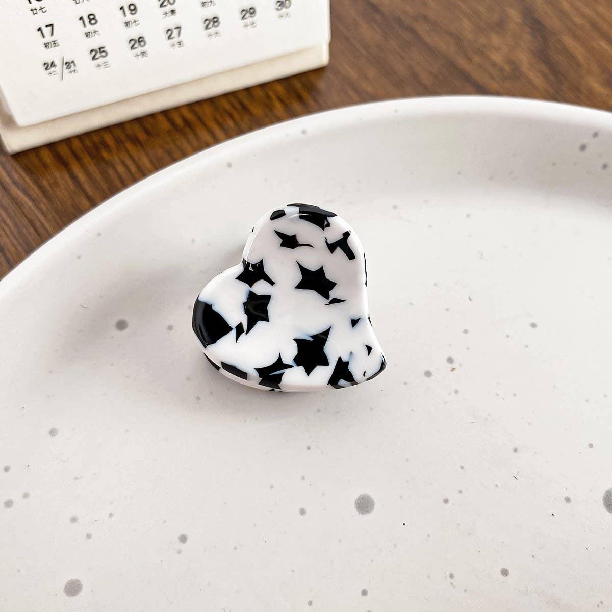 MINI HEART ACETATE CLAW CLIP ELEGANT SIDE CLIP_CWAHA0732