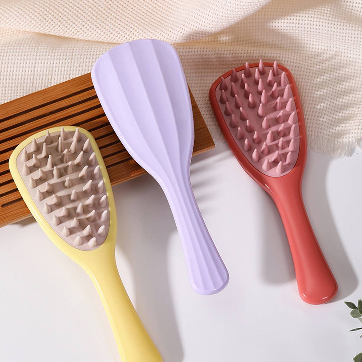 NEW GINKGO LEAF MASSAGER COMB_CWMM0898