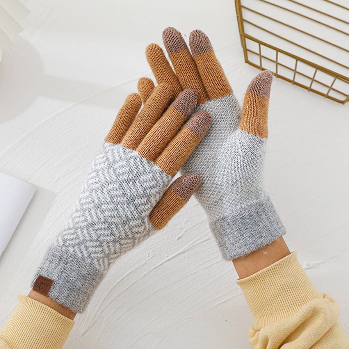 KNITTED FLEECE PLAID TOUCH SCREEN WARM GLOVES_CWAG0371