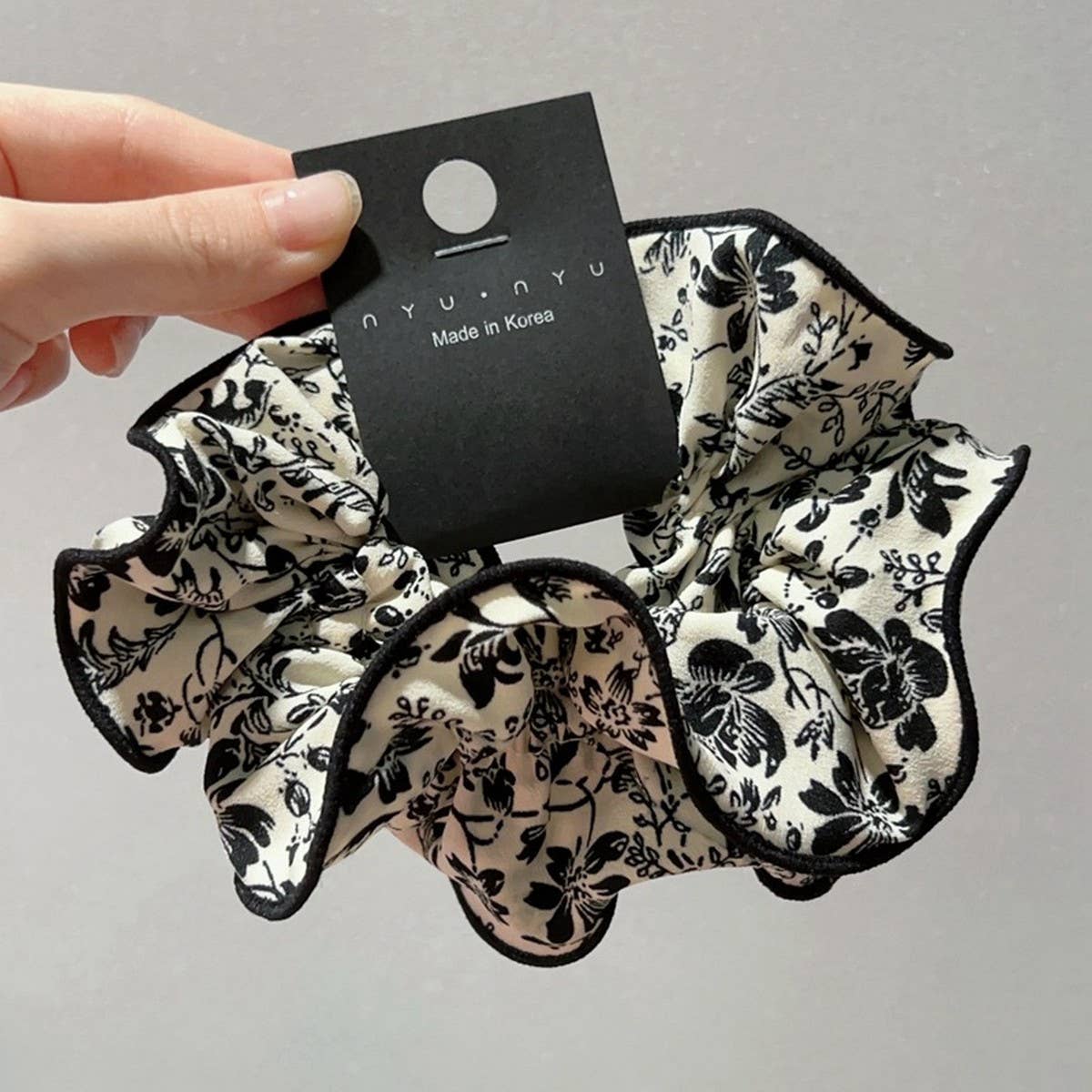 RETRO FLORAL HAIR SCRUNCHIES_CWAHA1733