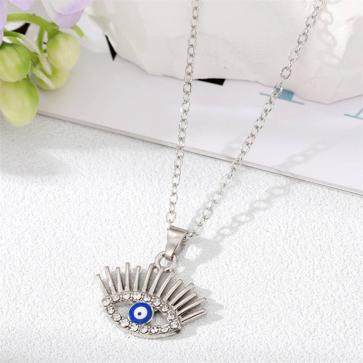 FASHIONABLE EVIL EYE DIAMOND NECKLACE_CWAJE2444