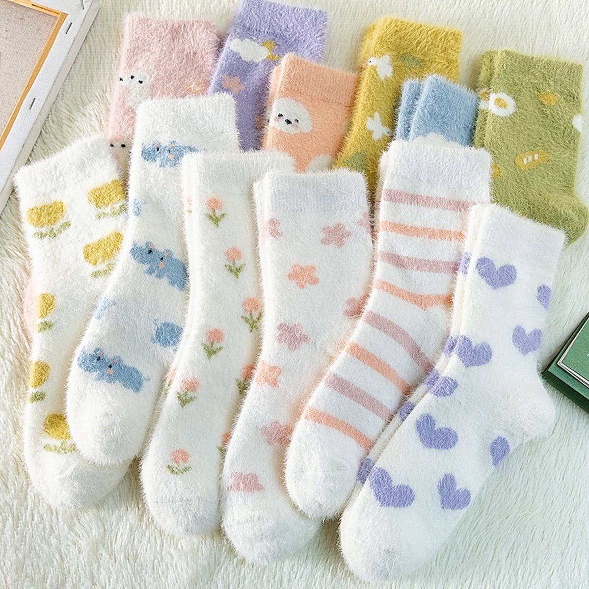 MID TUBE WINTER WARM CUTE PLUSH SNOW SOCKS_CWMS0791