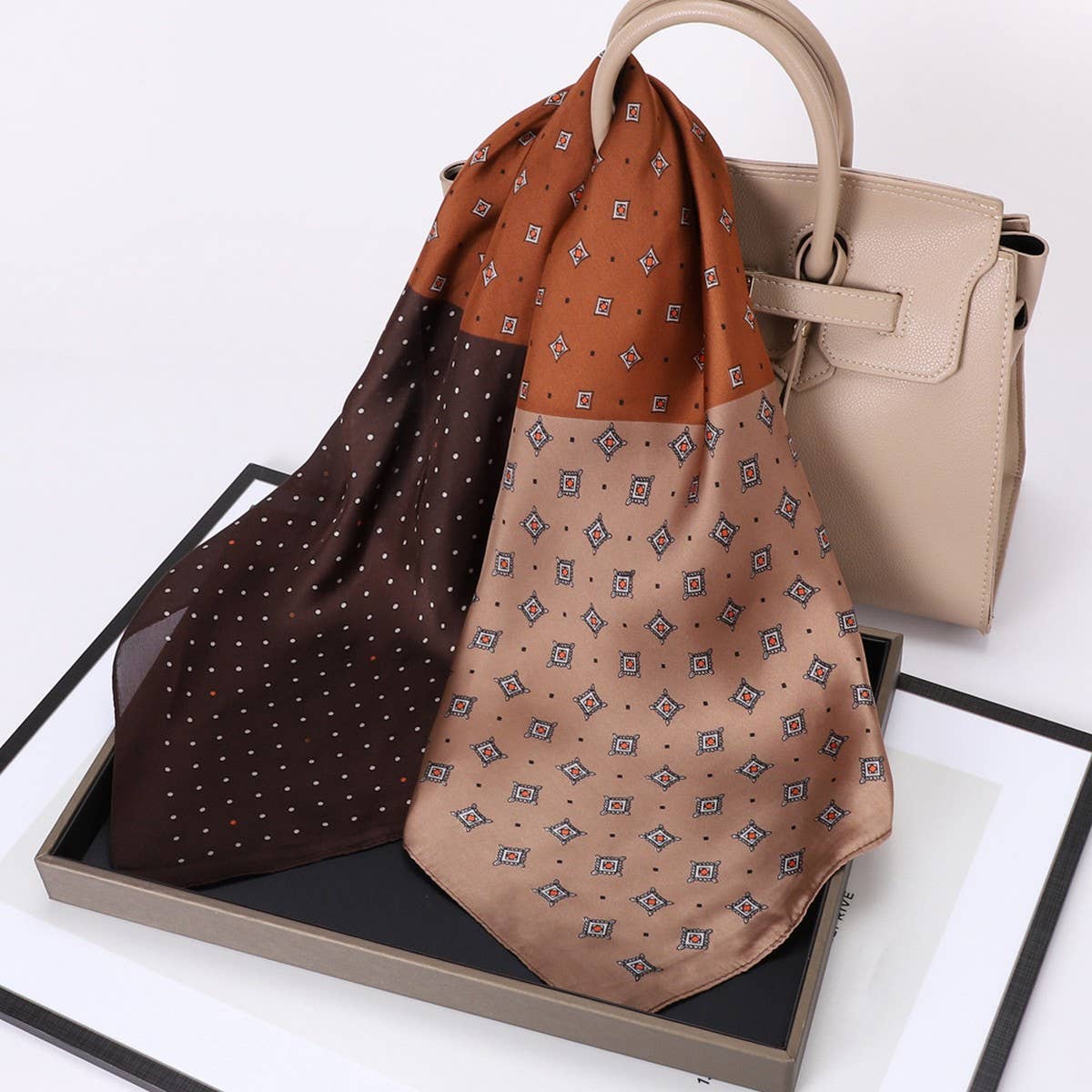 Vintage Letter Print Satin Square Scarf For Women_Cwasc0809