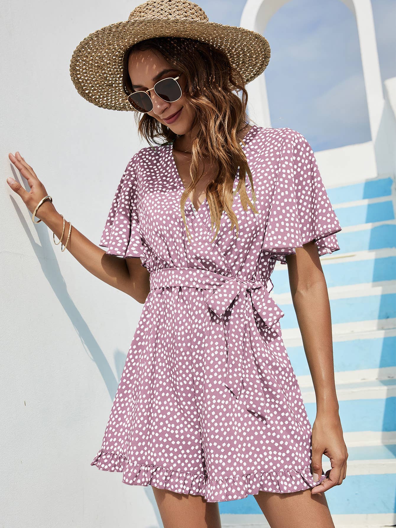 Temperament Deep V Lace-Up Waistline Romper