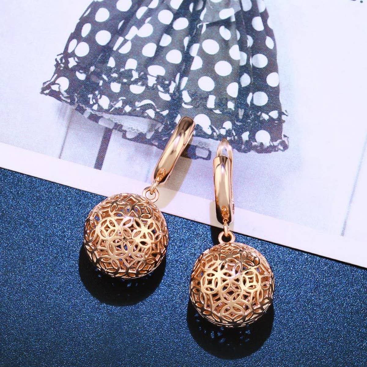 HOLLOW ROUND EARRINGS_CWAJE0999