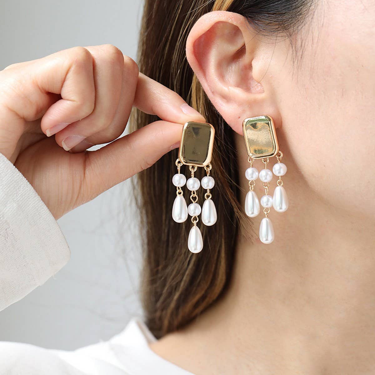 FASHIONABLE PEARL IRREGULAR NECKLACE JEWELRY SET_CWAJE2839