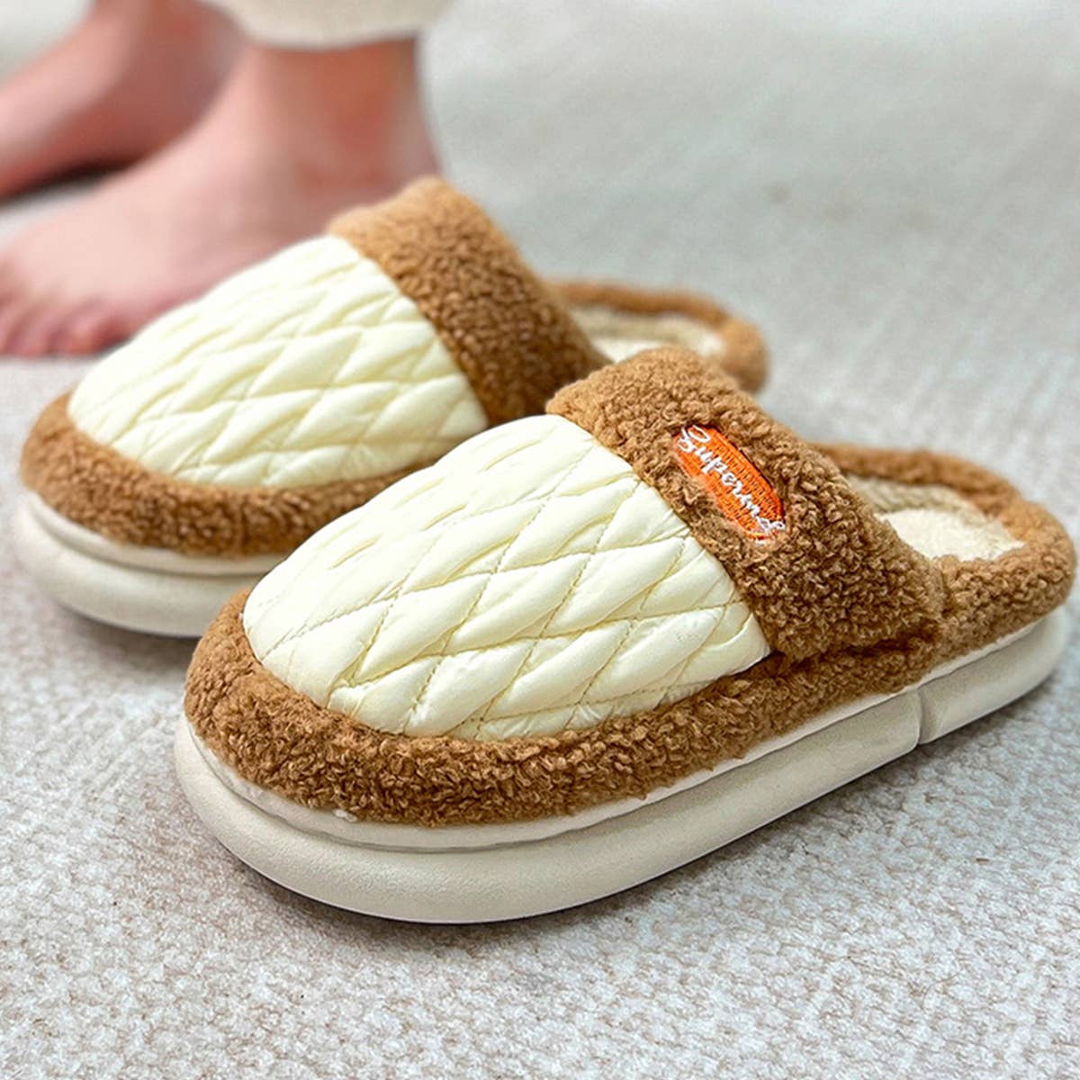 Winter Slippers Warm Cushioned Slides House Shoes_Cwshs0299