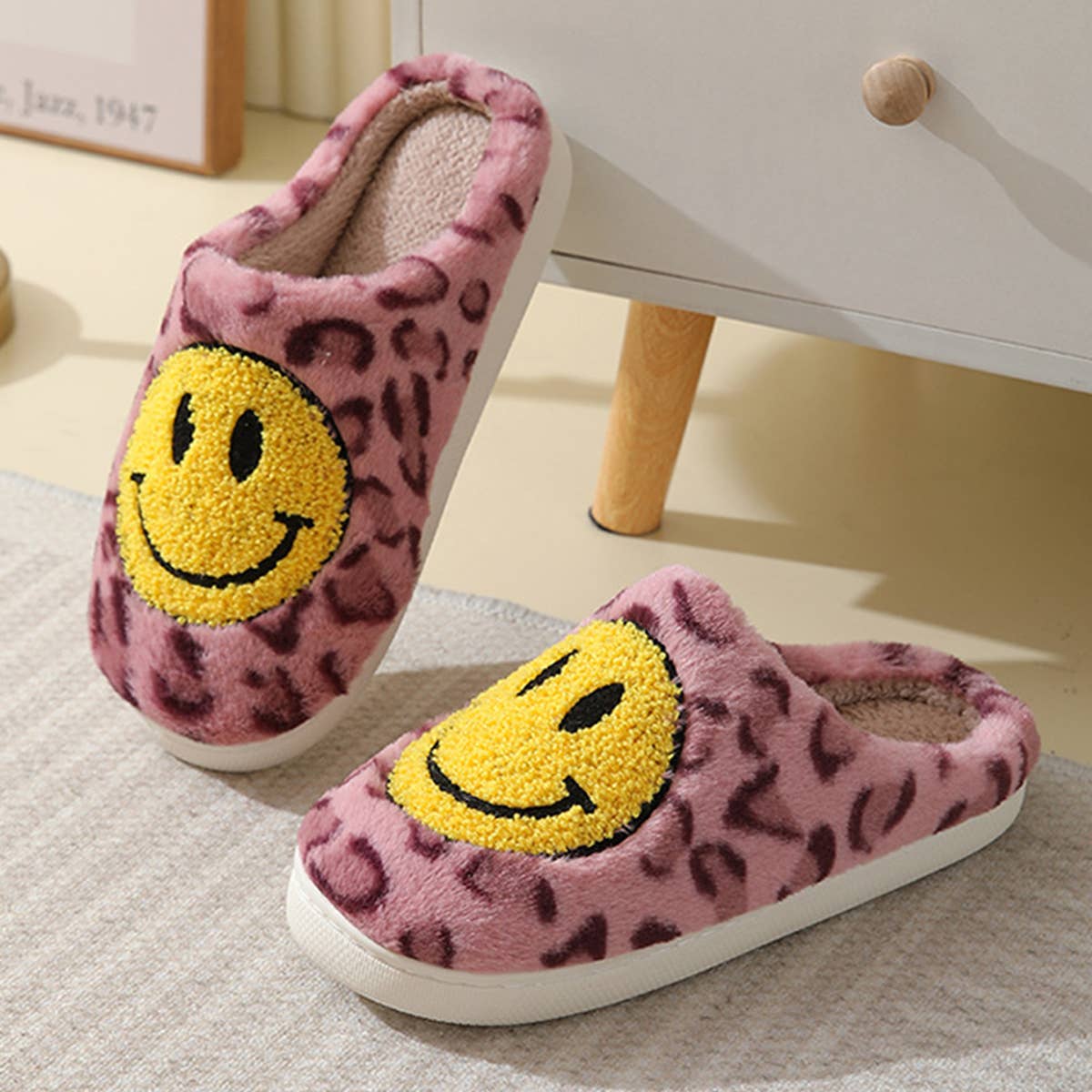 LEOPARD SMILING COTTON FUZZY SLIPPERS WOMEN_CWSHS0278