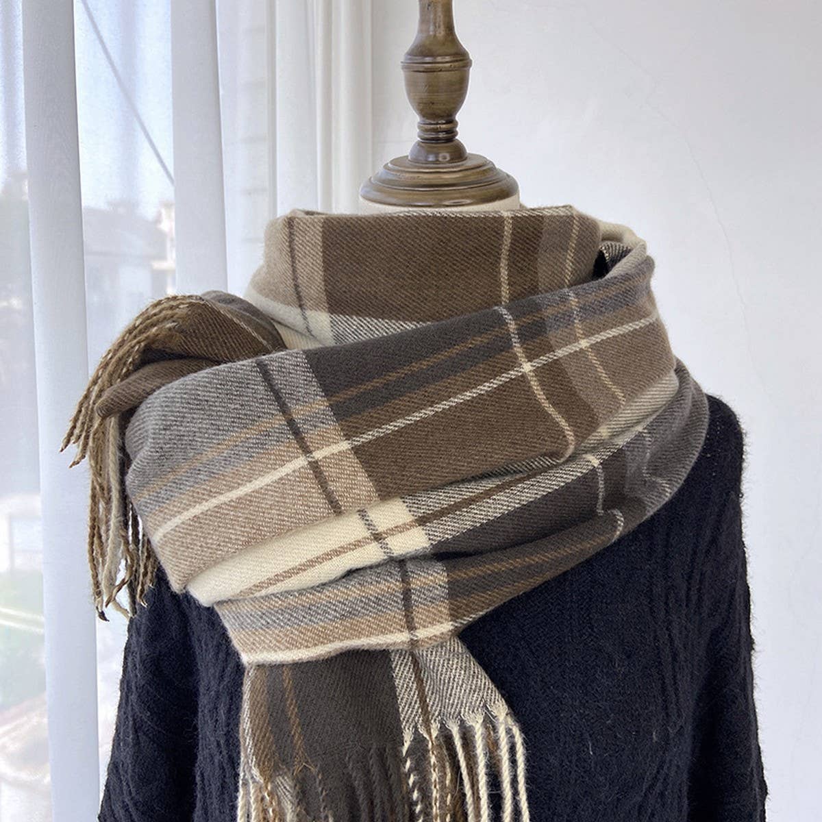 PLAID TASSEL SCARF FOR WOMEN RETRO WINTER WARMTH_CWASC1454