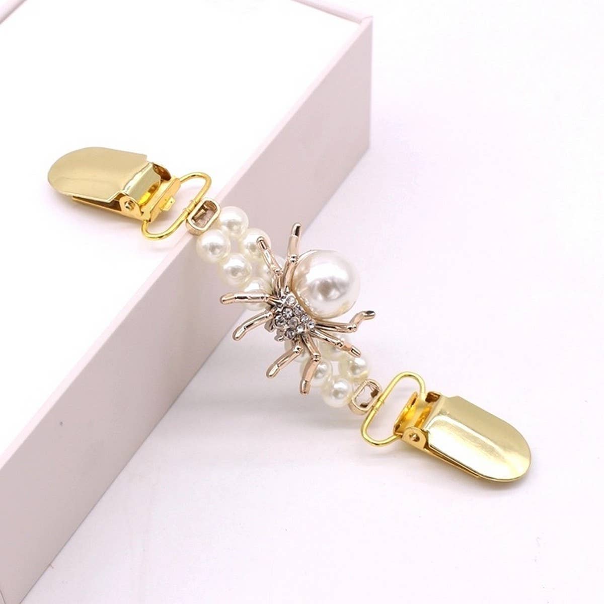 POPULAR HIGH GRADE PEARL SWEATER CLIP SHAWL CLIP_CWMM2207