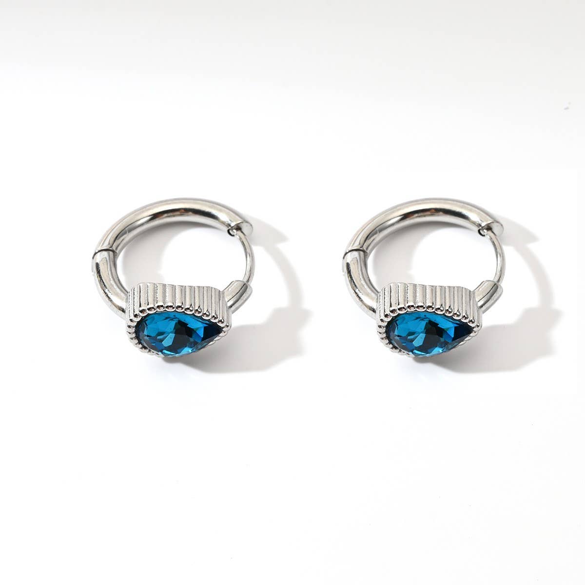 Unique Stainless Steel Heart Earrings With Cz_Cwmm8924