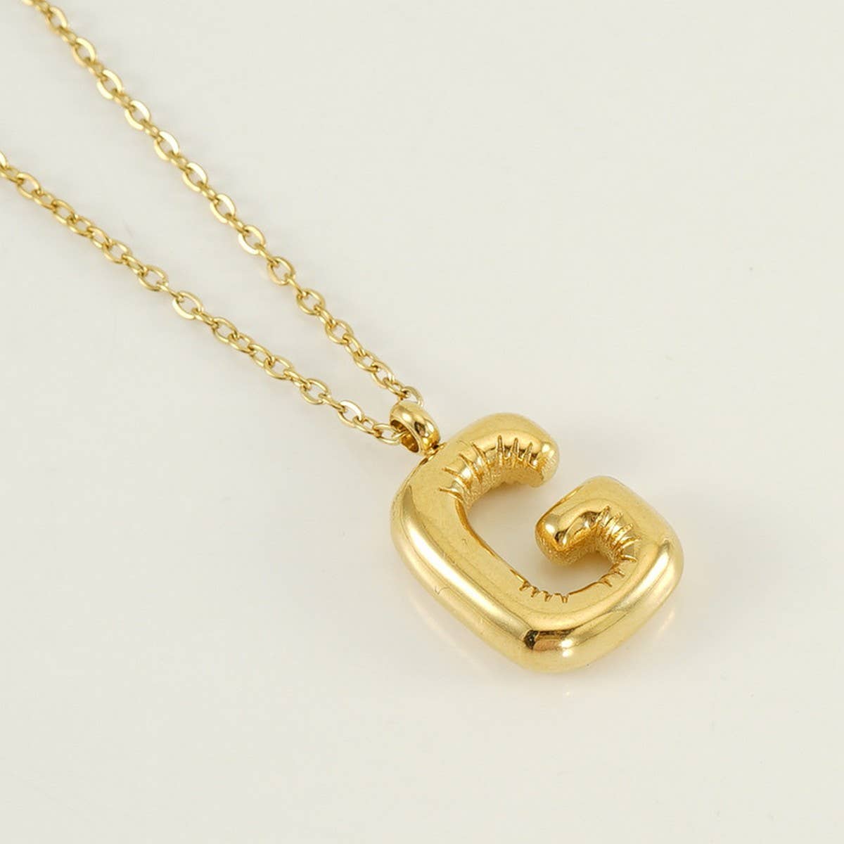 18K GOLD 26 LETTER PENDANT NECKLACE_CWAJE0676