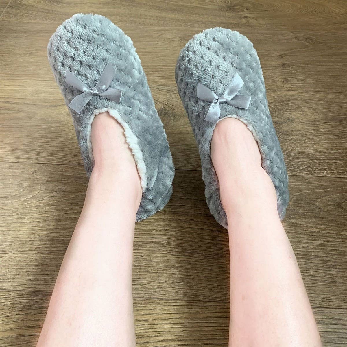 ADULTS THICKENED INDOOR SOFT SOLE SHOES FOR WARMTH_CWMS1181