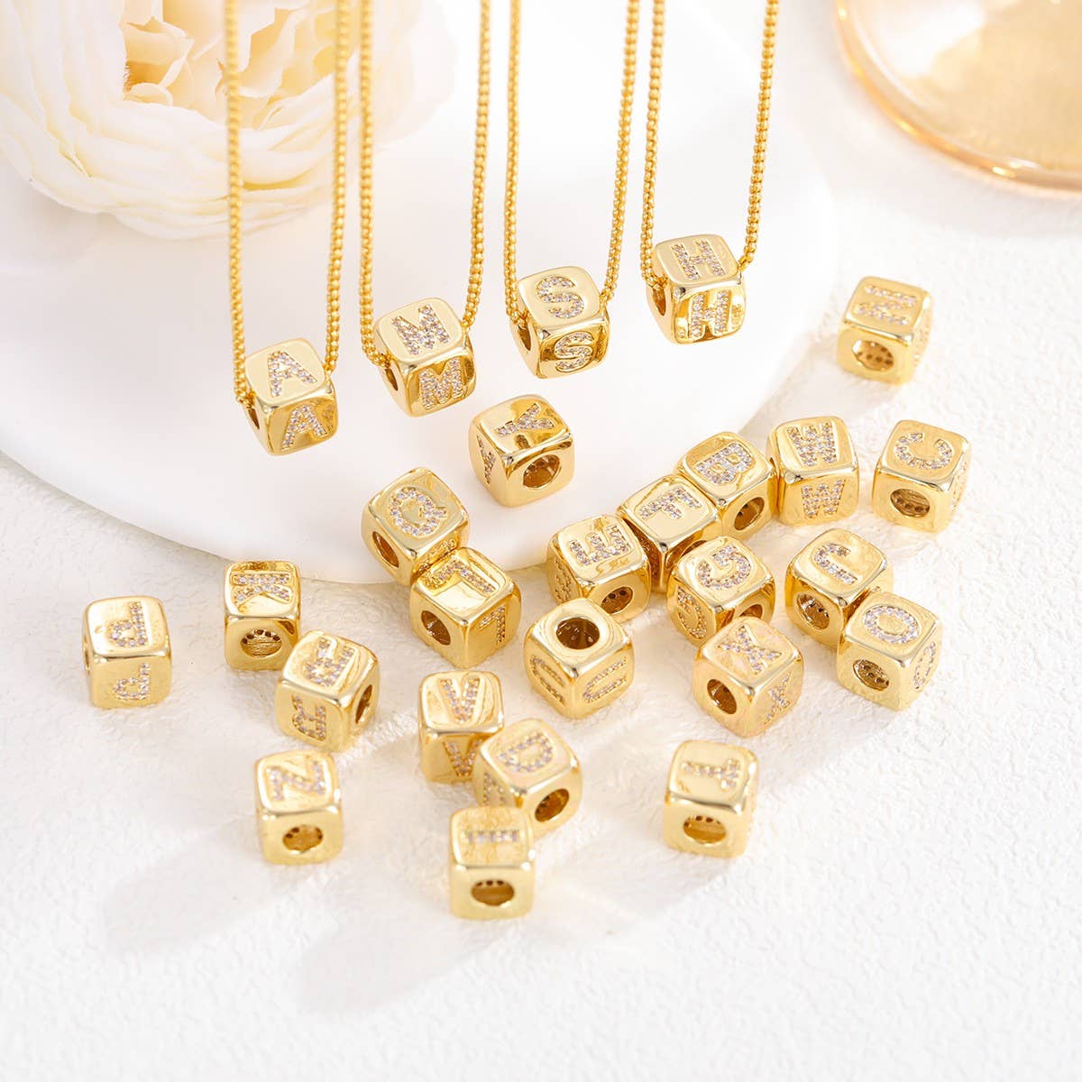 18K GOLD PLATED ZIRCONIA DICE PENDANT NECKLACE_CWMM5876