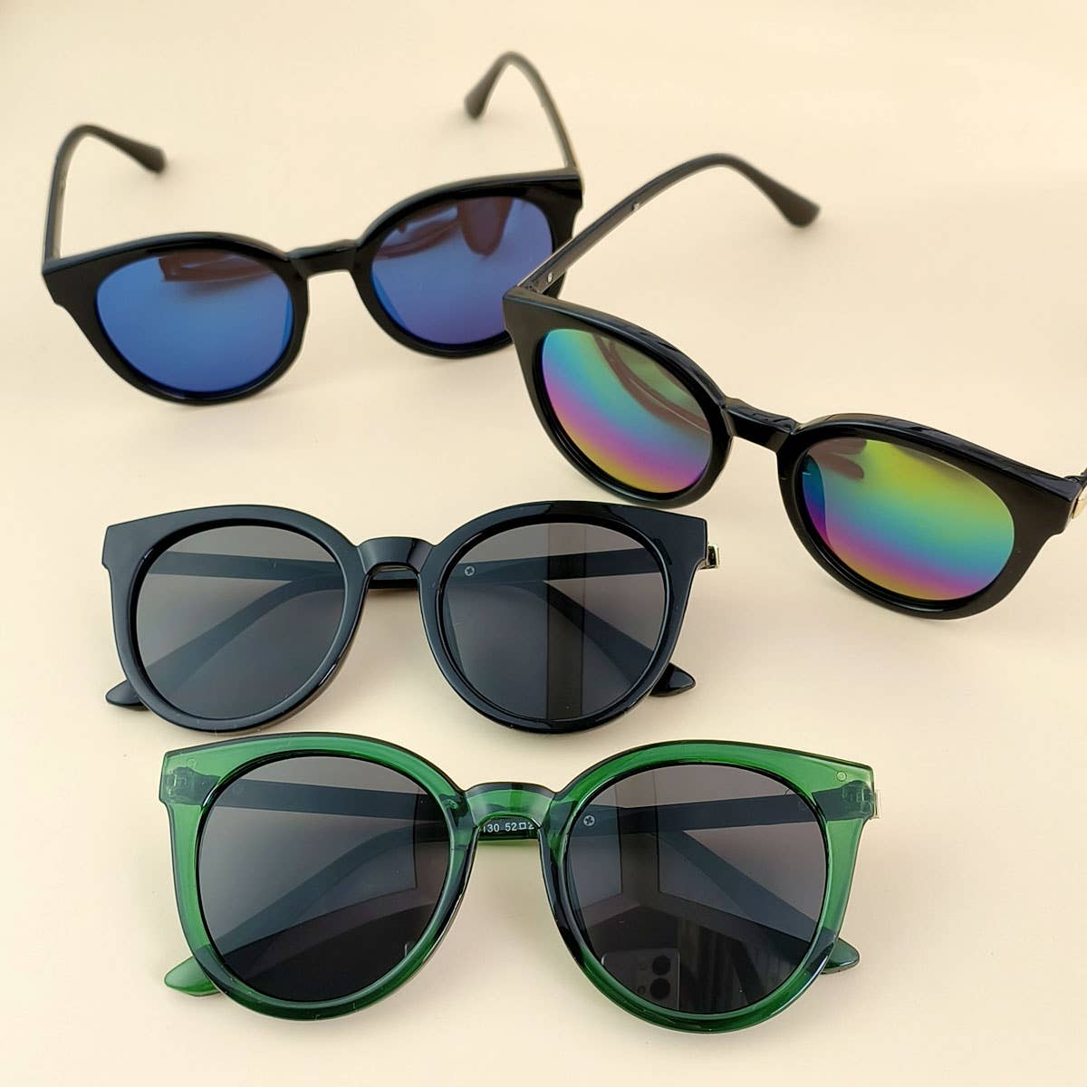 Trendy Fashion Rounded Sunglasses_Cwasg015