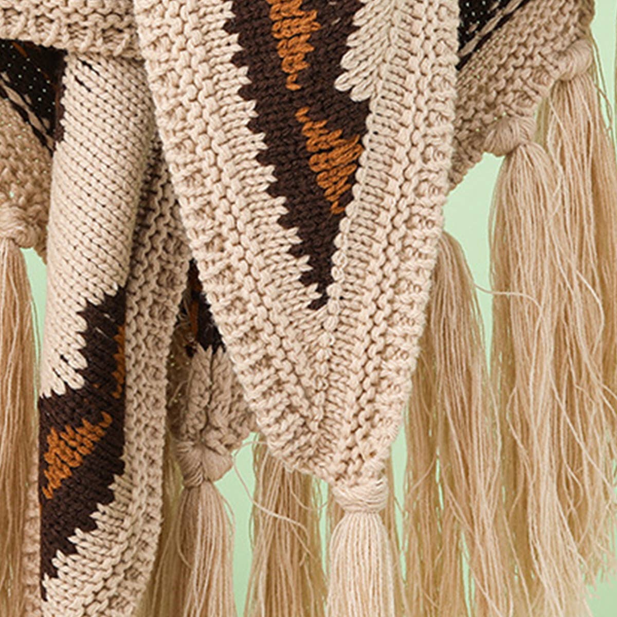 RETRO STRIPED NATIONAL WIND TRIANGLE SHAWL_CWASC0349