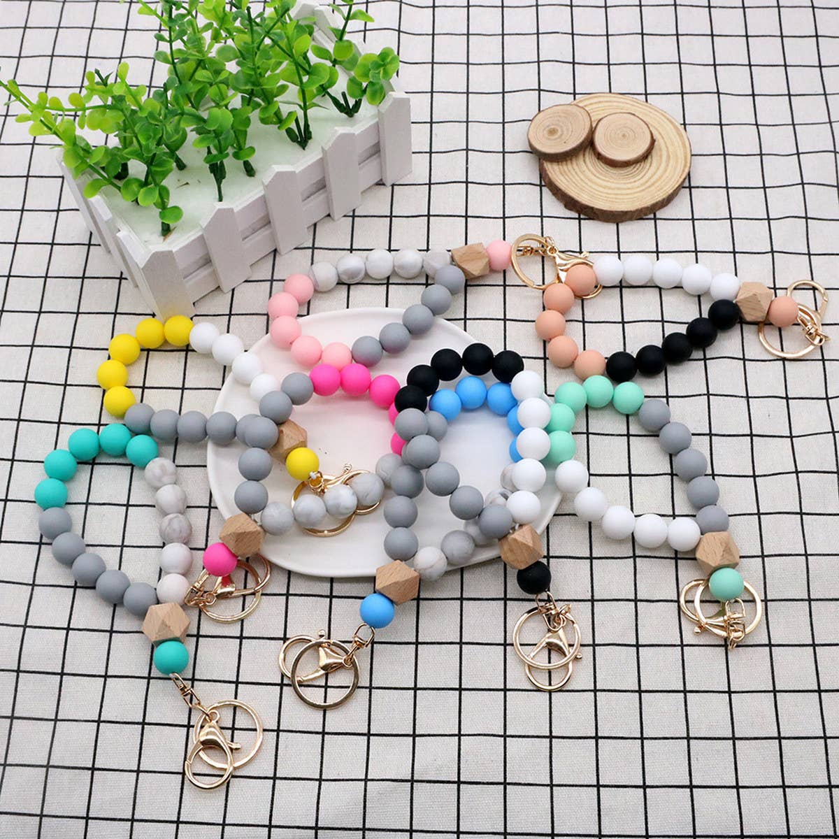 COLORFUL SILICONE BEAD BRACELET KEYCHAIN_CWMM1575