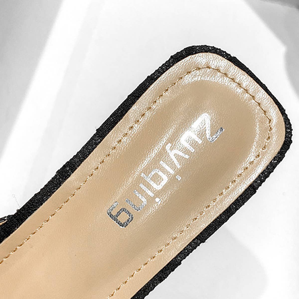 NEW STYLE THICK HEEL PEARL DECORATED SLIPPERS_CWSHS0702