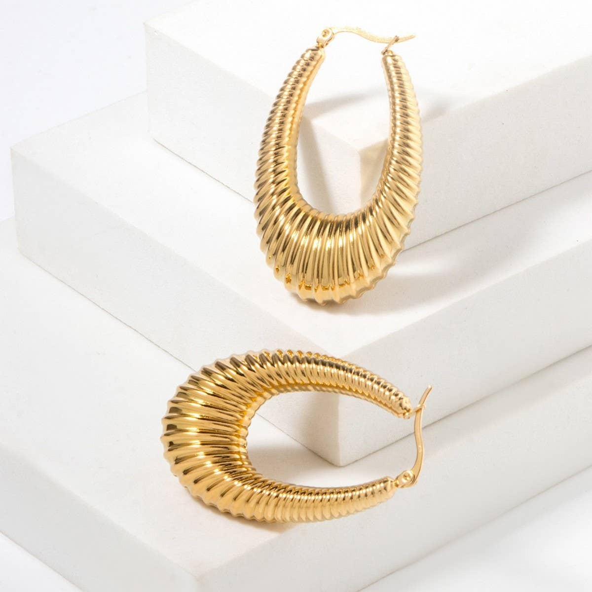 HOLLOW HOOP GEOMETRIC U SHAPED EARRINGS_CWMM3666