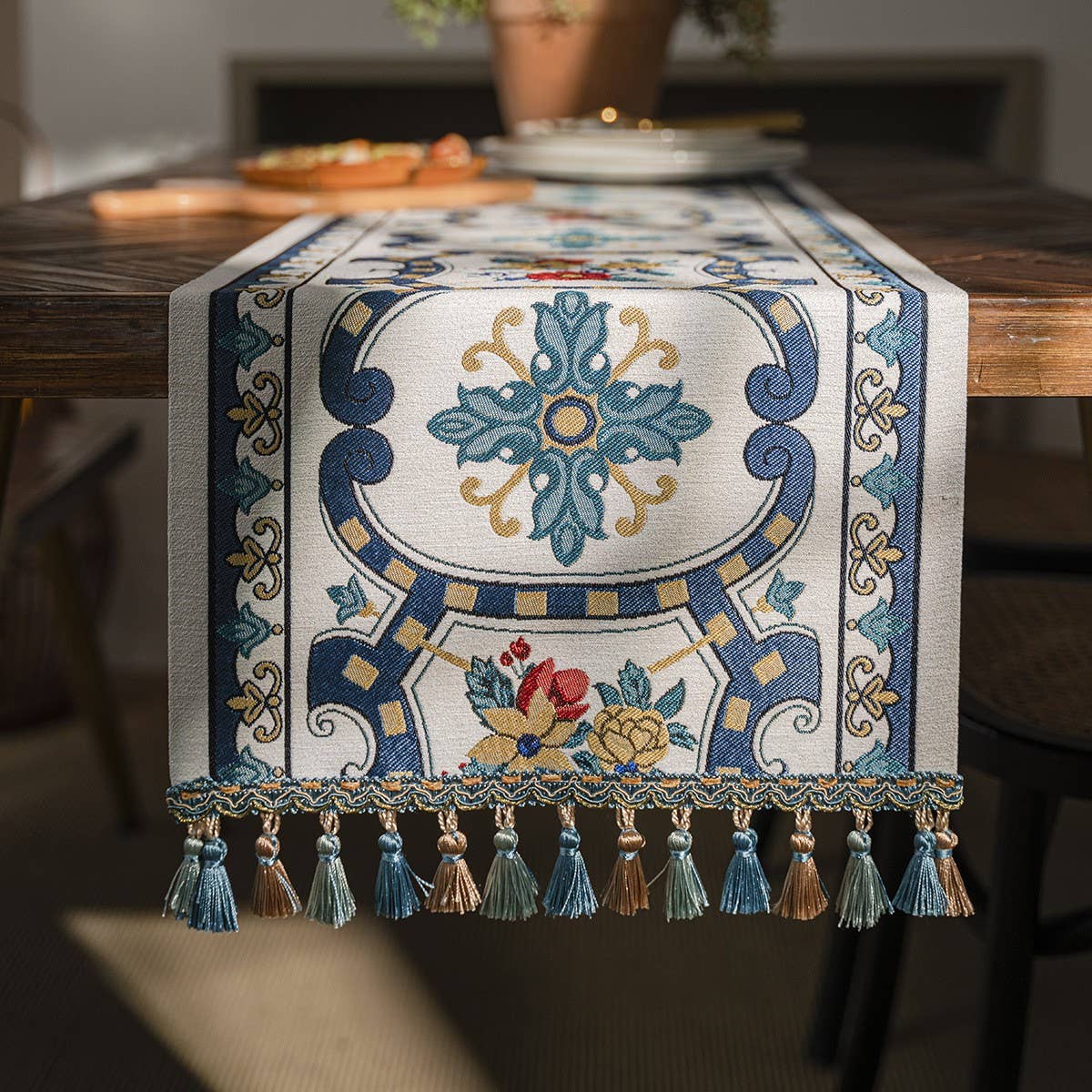 CONTRAST FABRIC FESTIVE TABLECLOTH_CWMM0998