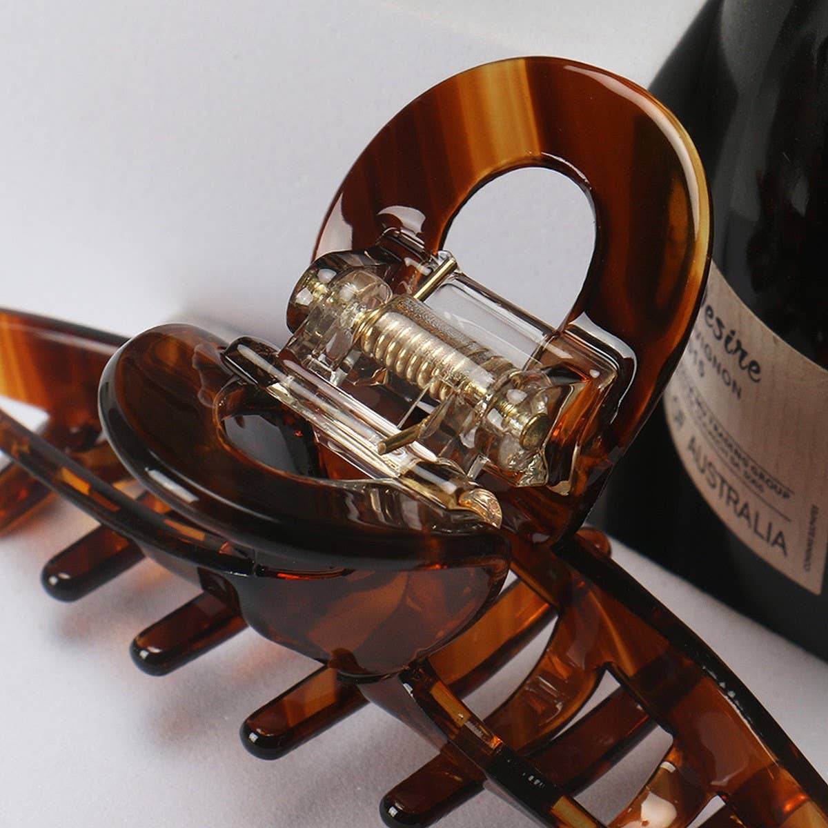 ACETATE HAIR CLIP SHARK CLIP HALF CLAW CLIP_CWAHA4260