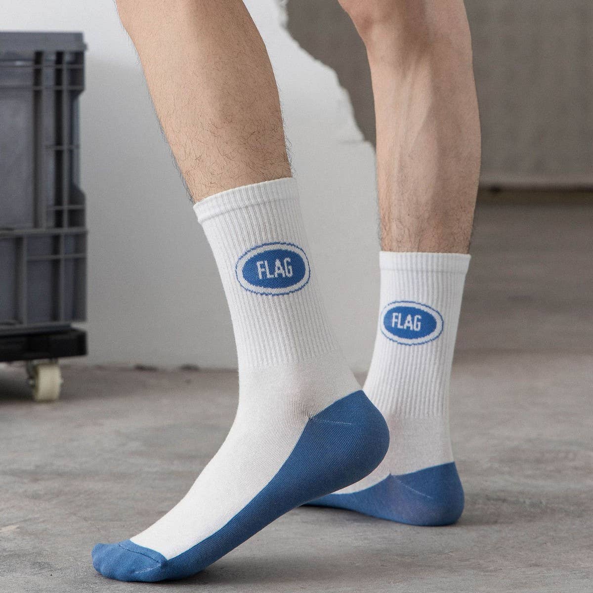 COTTON BREATHABLE LETTER SPORTS MID CALF SOCKS_CWMS1417