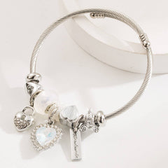 STAINLESS STEEL BEADED BRACELET WITH HEART CHARM_CWMM8508