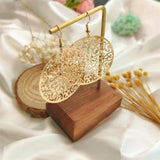 EUROPEAN AND AMERICAN HOLLOW FLOWER EARRINGS_CWAJE2005