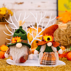 THANKSGIVING HARVEST SEASON GNOME PENDANT_CWMM1760
