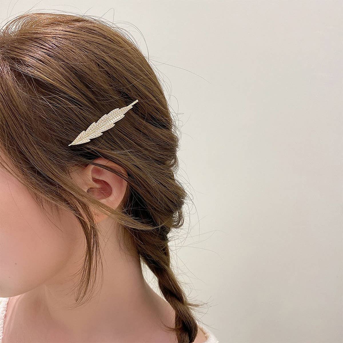 FULL DIAMOND PEARL FEATHER SIDE CLIP BANGS CLIP_CWAHA4785